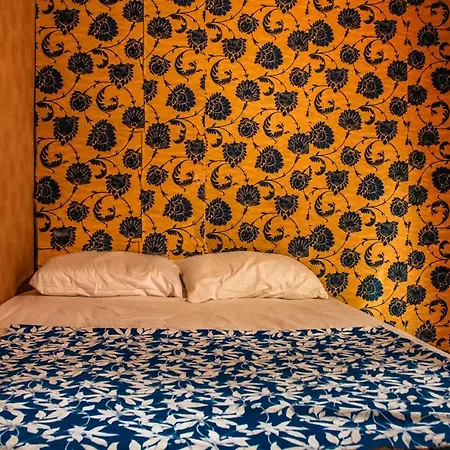 Hostel Woody &